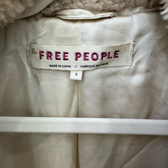 Free People Pretty Perfect Faux Fur Tan Jacket Pecoat - Picture 2 of 9
